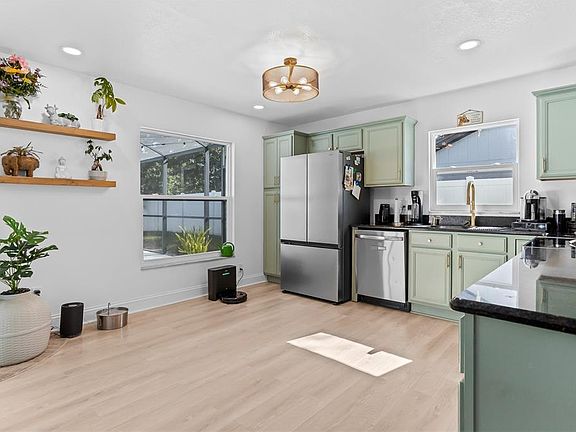 3rd image of 12106 CLEARBROOK COURT