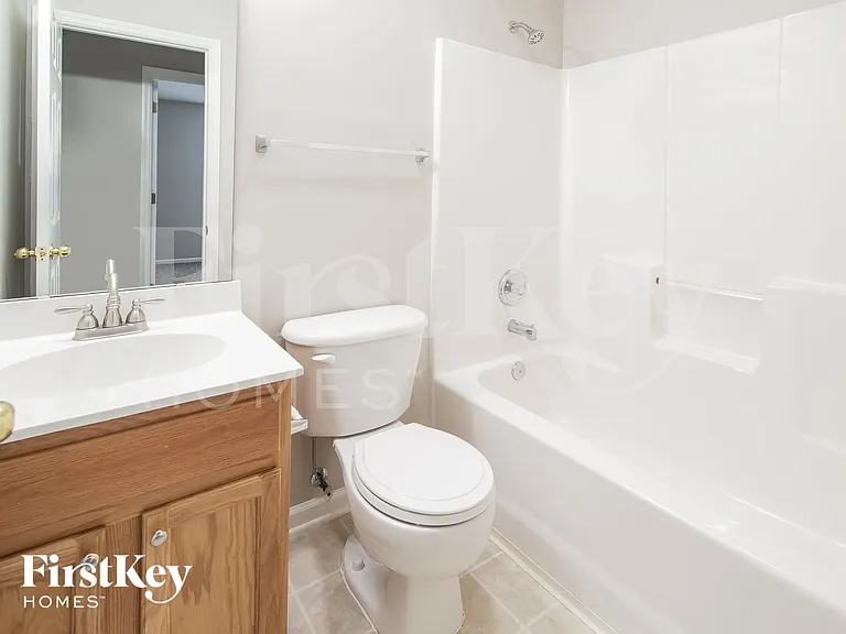 7923 Long Shadow Ln — Photo 12