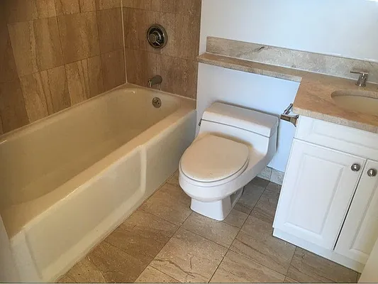 Rented by RELO REDAC INC. | media 38