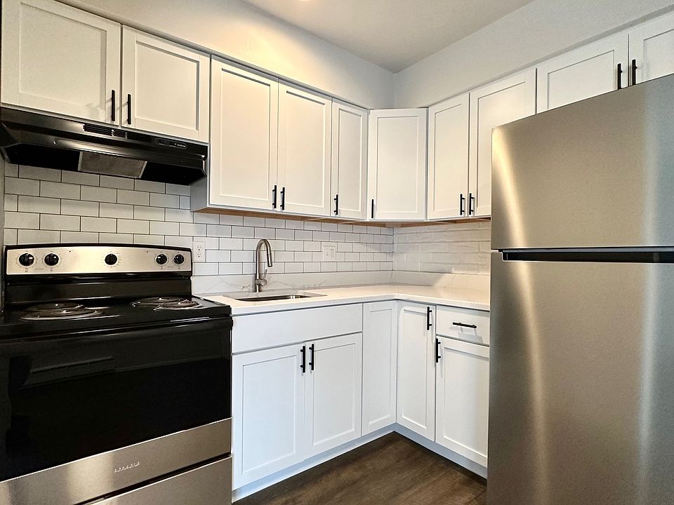 1st image of 9959 Chateau Roi Ct