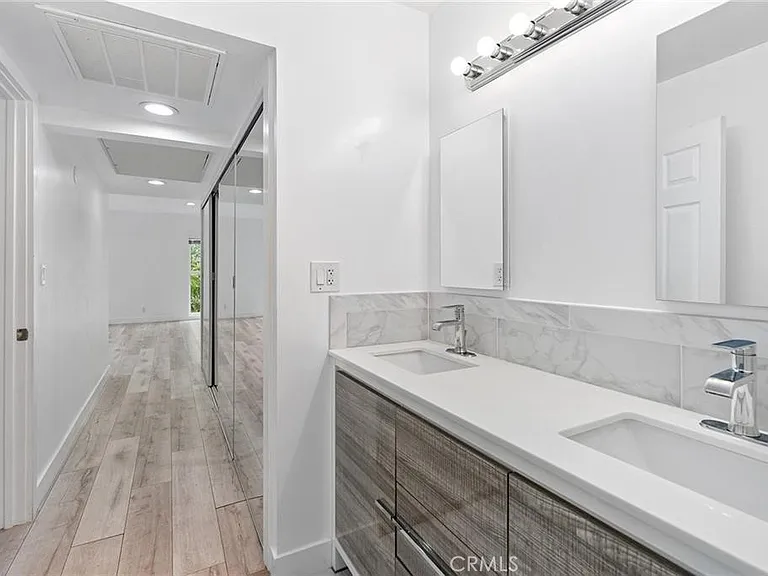 23401 Park Sorrento #34 — Photo 16