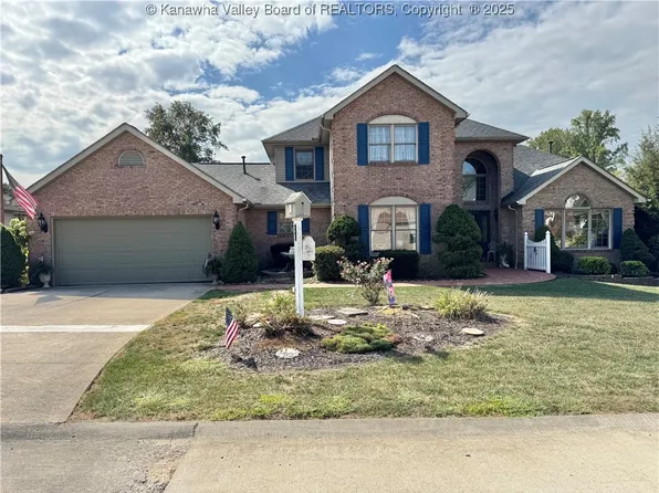 3715 Cambridge Dr, Hurricane, WV 25526