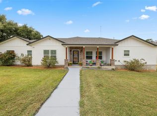1090 County Road 334, Burnet, TX 78611