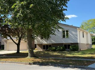 708 Village Green Ave, London, ON N6K 1H2