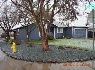 942 Fairfield Cir, Central Pt, OR 97502