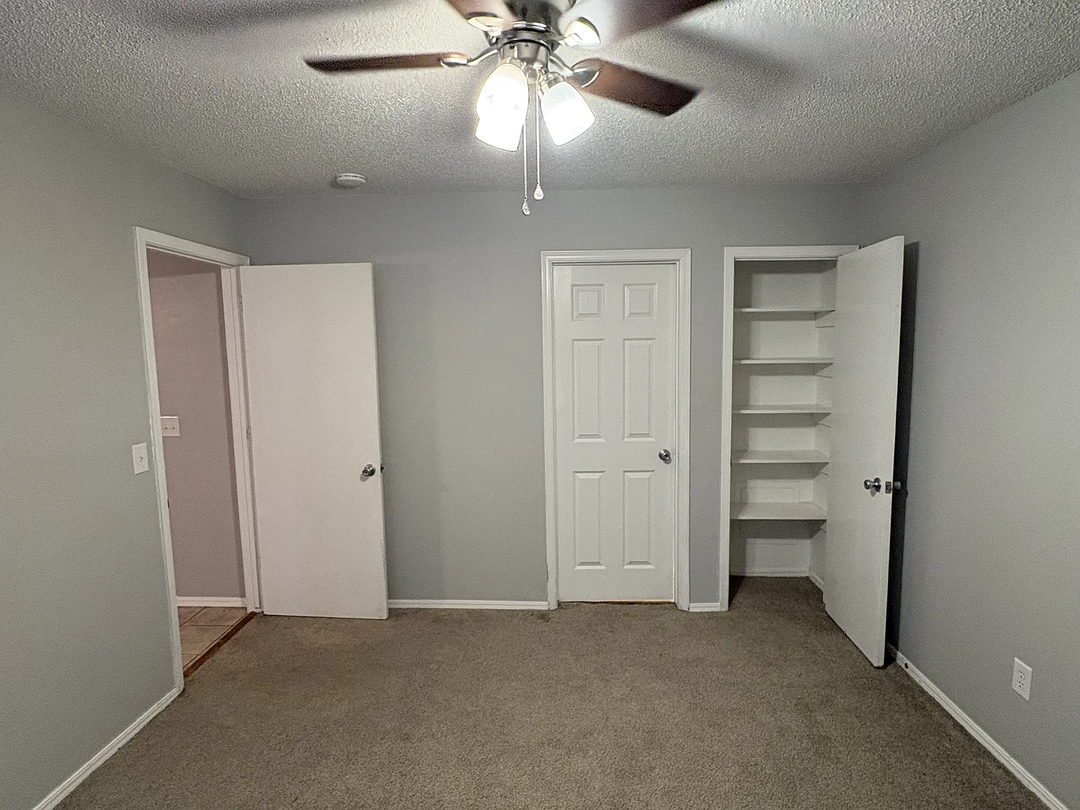 203 South Baggett Street - 2 — Photo 4