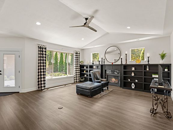 3rd image of 2147 La Connor Dr