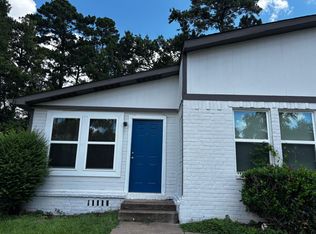 740 Vicki Dr APT A, Huntsville, TX 77340