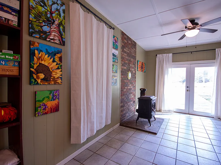 2235 White Oak Rd — Photo 11