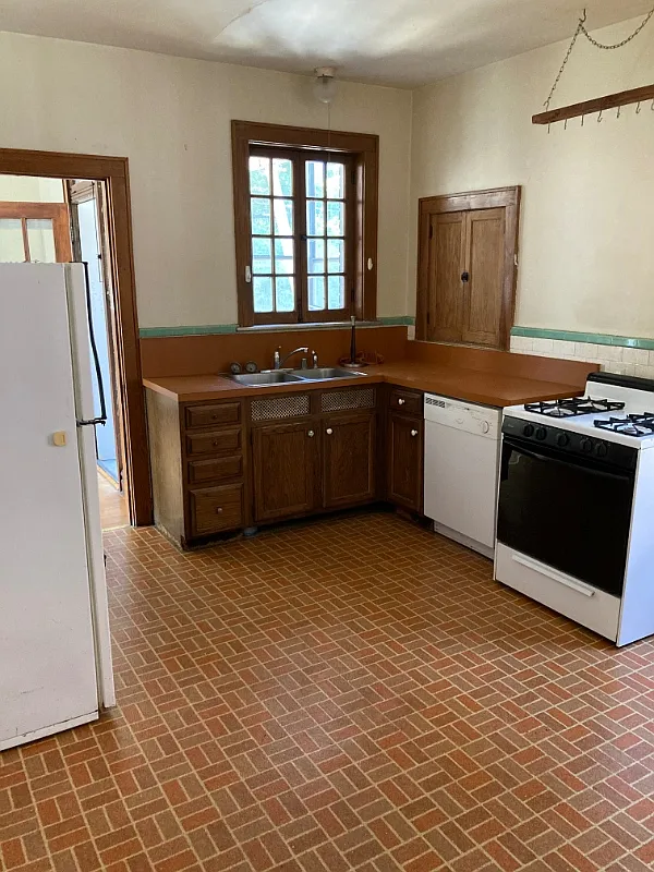 2 bed, 1800 sqft, $2,495 — Photo 4