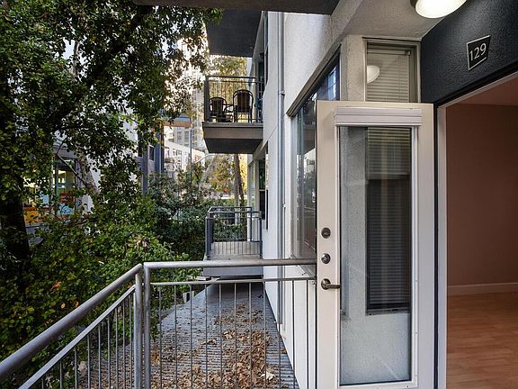 5th image of 101 Market St Unit 129