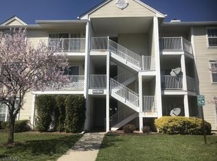 213 Rachel Ct, Franklin Park, NJ 08823