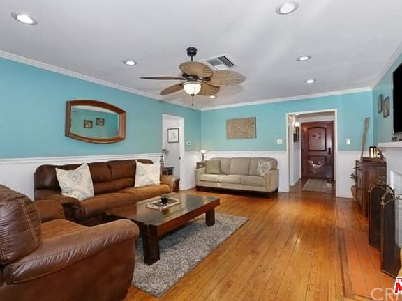 3rd image of 4721 Greenbush Ave