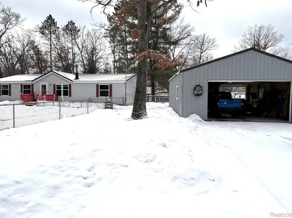 5932 Quail Dr, Saint Helen, MI 48656