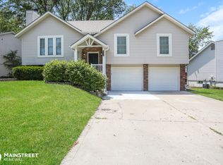 8604 N Pomona Ave, Kansas City, MO 64153