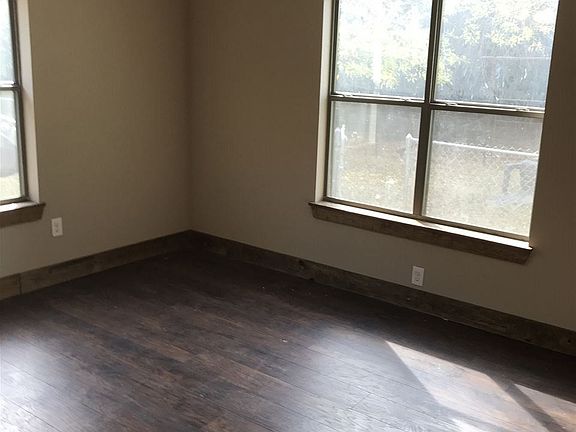 3rd image of 205 Charlie Ln #1