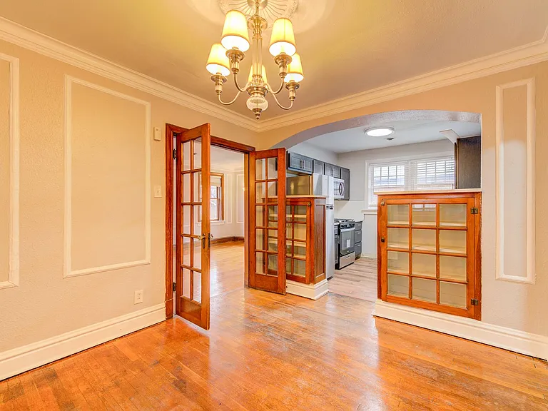 (242) 7156-58 Tulane Ave — Photo 5