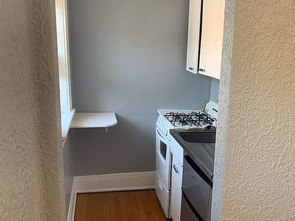 4th image of 1767 N Arlington Pl #8924110