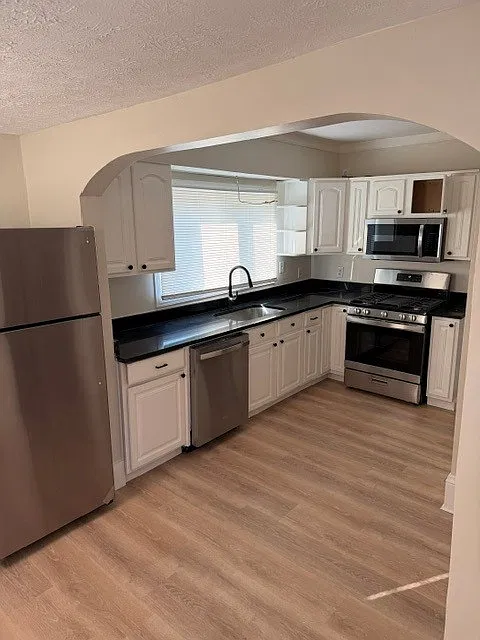 3 bed, 1164 sqft, $1,149 — Photo 3