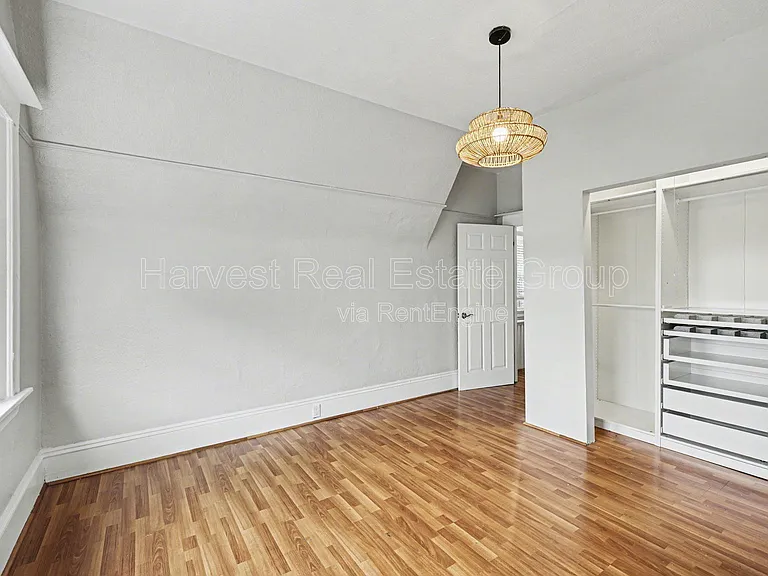 3840 Martin Luther King Jr Way #B — Photo 12