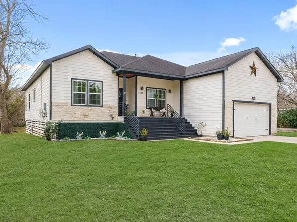 5129 Shady Oaks Ln, Friendswood, TX 77546