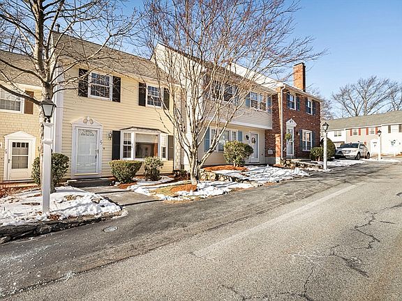 2nd image of 27 Boylston Ln #27