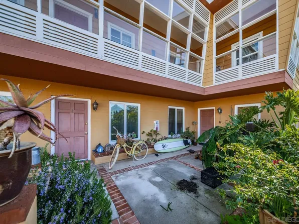 216 S Clementine St, Oceanside, CA 92054