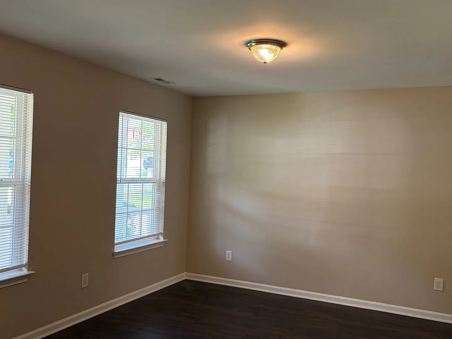 4 Bed, 2.5 Bath House in North Charlotte — Photo 3