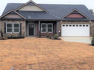 251 R C Thompson Rd, Chesnee, SC 29323