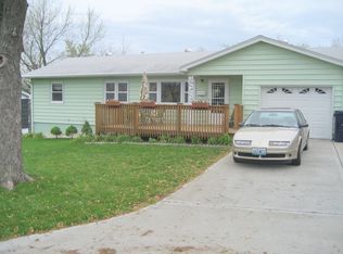 604 Summit Rd, Knob Noster, MO 65336