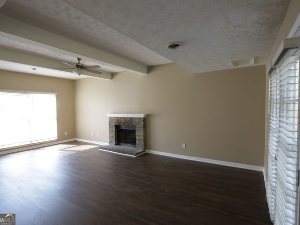 2006 Ben Hill Ct SW, Atlanta, GA 30331