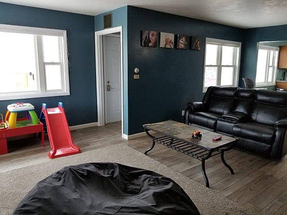 4th image of 503 5th St S