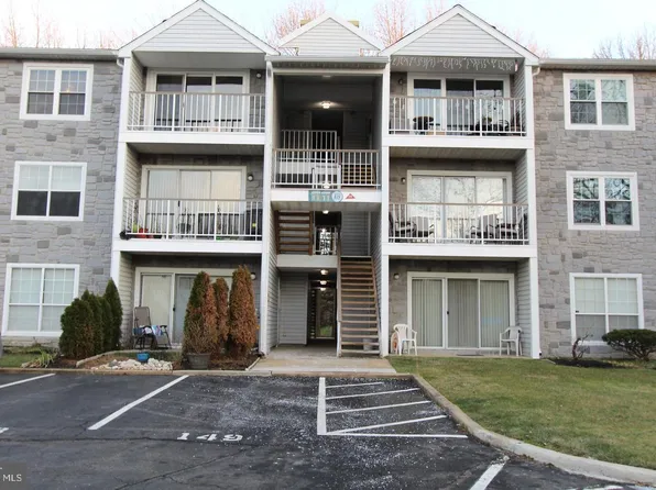 10 Aspen Ct, Hamilton, NJ 08619