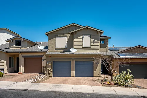 652 Brindle Dr Photo 1