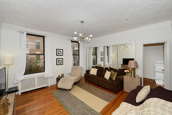 Rented by Corcoran | media 45