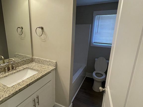 5th image of 317 Salisbury Rd
