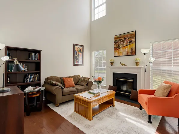 200 Nashboro Greens Ct, Nashville, TN 37217