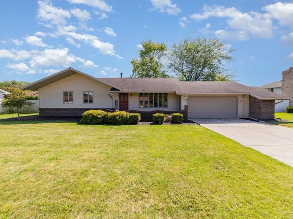 3014 N Glenway Dr, Bay City, MI 48706