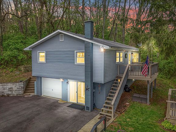 4th image of 1050 Earlyn Dr