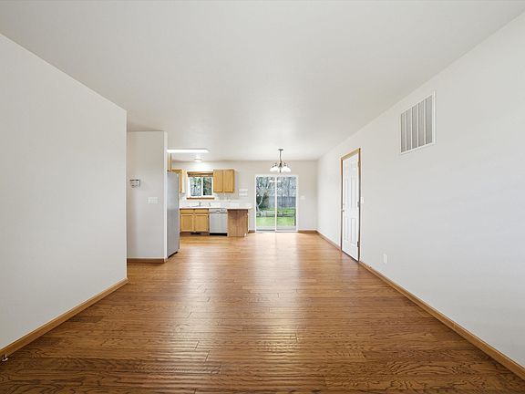 4th image of 505 Belle Ave