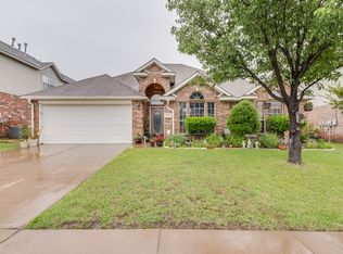 8214 Shoshoni Dr, Arlington, TX 76002