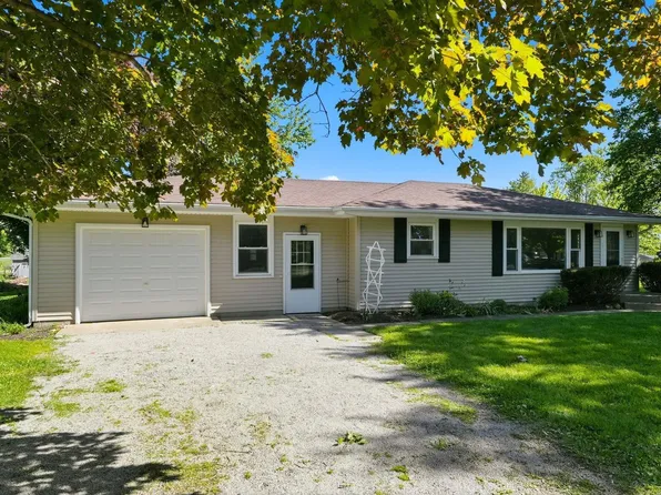 9075 E Orchard Ln, Churubusco, IN 46723