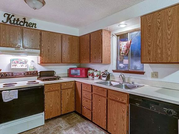 5th image of 904 Kitty Ave #4