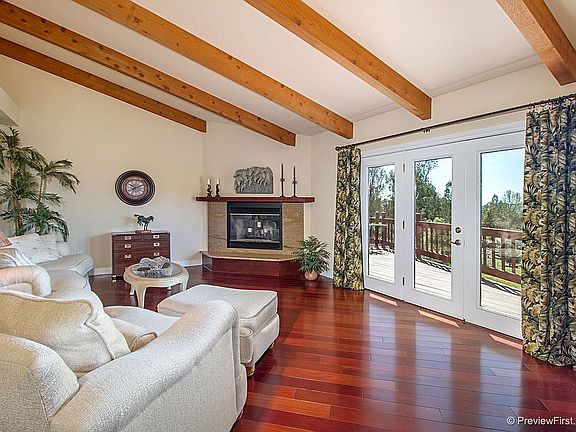 4th image of 1696 Baja Vista Dr