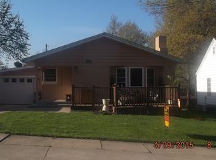 609 W 15th St, Carroll, IA 51401