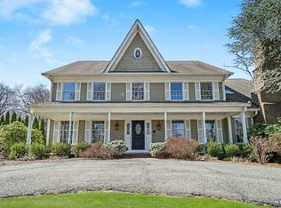 321 Paul Ct, Wyckoff, NJ 07481
