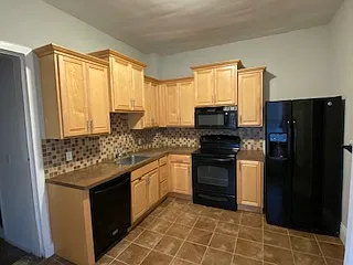 467 Montclair Avenue — Photo 4