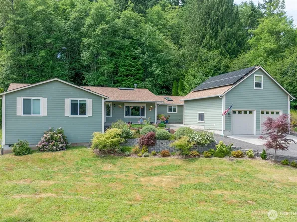 211 Home Town Drive, Kelso, WA 98626