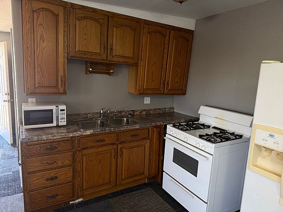 4th image of 391 2nd Ave SW #B