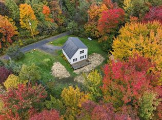 32 Pine Street, Warren, VT 05674